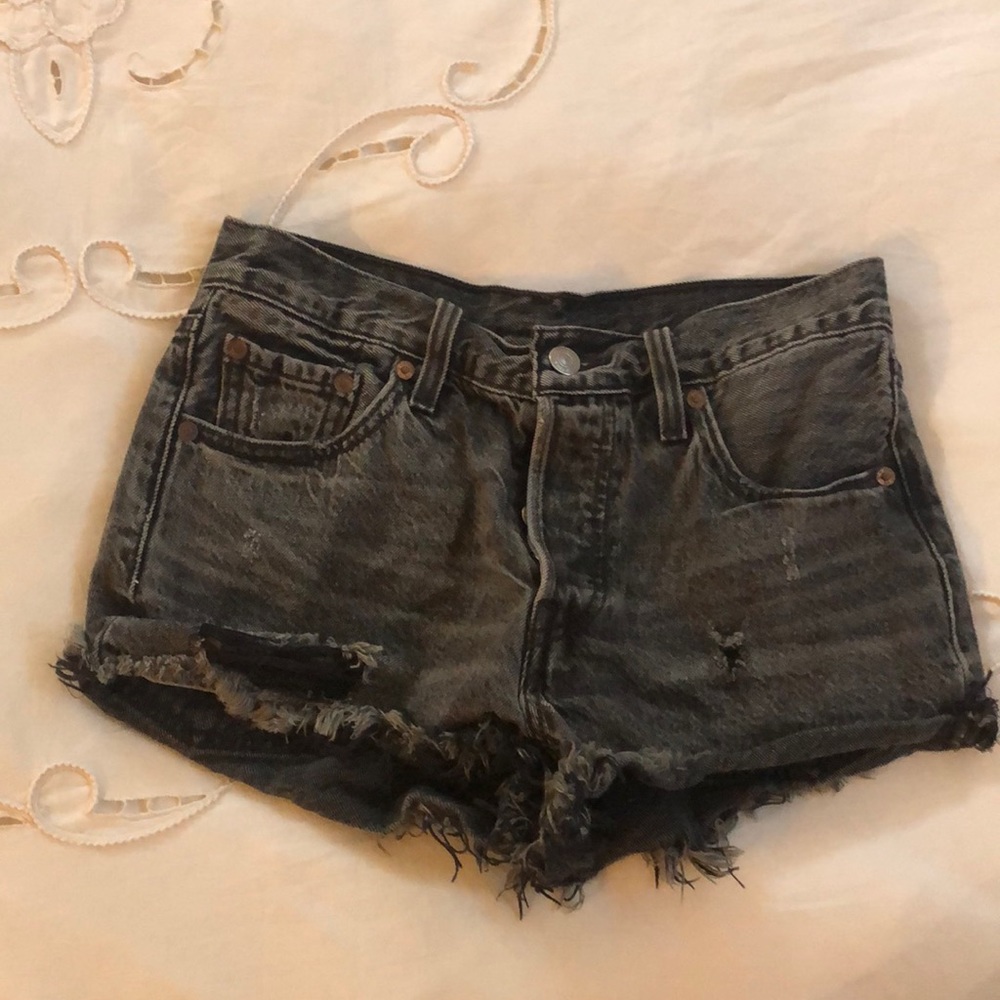 Levi’s 501 Mid-rise Denim Shorts